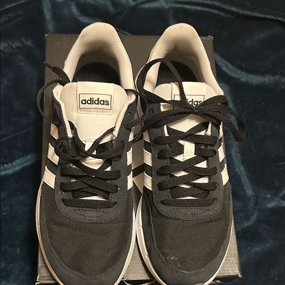 Adidas Men's Classic Black and White Sneakers